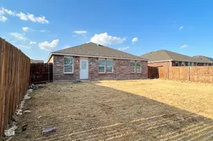 5825 Mountain Bluff Dr, Fort Worth, TX 76179 - Photo 3