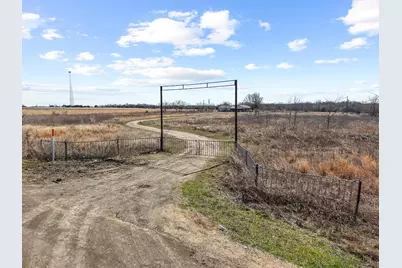 139 County Road 4302, Greenville, TX 75401 - Photo 1