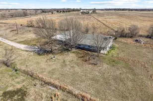 139 County Rd 4302, Greenville, TX 75401 - Photo 7