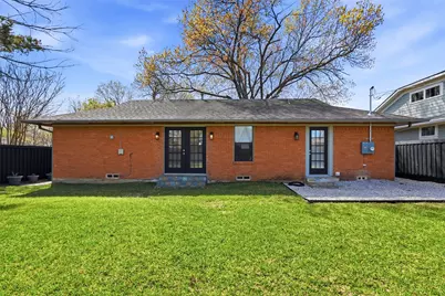 8834 Liptonshire Drive, Dallas, TX 75238 - Photo 19