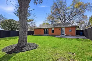 8834 Liptonshire Dr, Dallas, TX 75238 - Photo 15