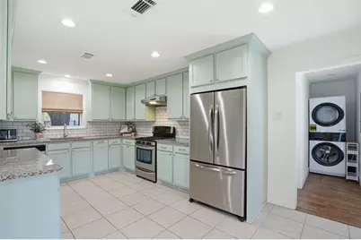 8834 Liptonshire Drive, Dallas, TX 75238 - Photo 3