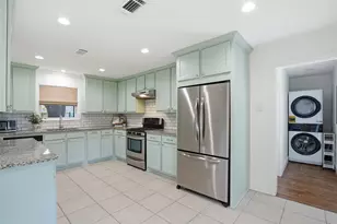 8834 Liptonshire Dr, Dallas, TX 75238 - Photo 3