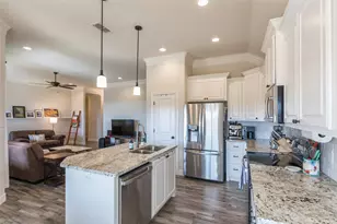 7321 Wildflower Wy, Abilene, TX 79602 - Photo 11