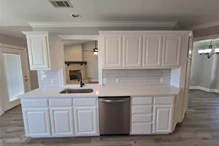 102 Butler St, Savoy, TX 75479 - Photo 9