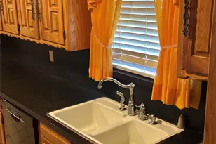 4608 Maryland Ave, Dallas, TX 75216 - Photo 11