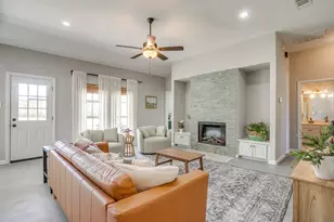 110 Water Oak Ln, Weatherford, TX 76086 - Photo 11