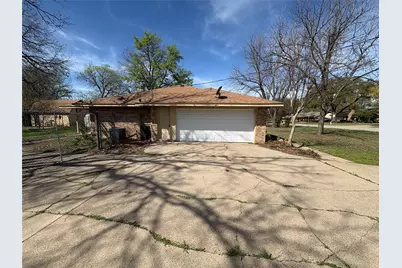 8111 Llano Avenue, Benbrook, TX 76116 - Photo 3