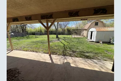 8111 Llano Avenue, Benbrook, TX 76116 - Photo 17