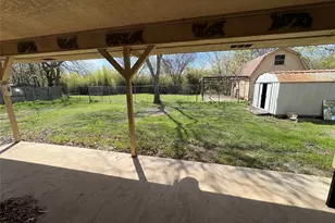 8111 Llano Ave, Benbrook, TX 76116 - Photo 17