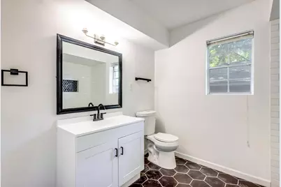 524 N Woods Drive, Sherman, TX 75092 - Photo 11