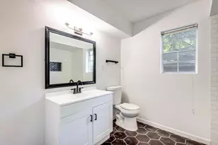 524 N Woods Dr, Sherman, TX 75092 - Photo 11