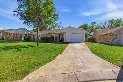 6958 Newberry Court W, Fort Worth, TX 76120 - Photo 25