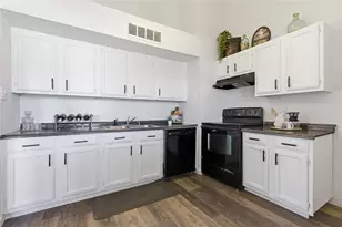 6958 Newberry Ct W, Fort Worth, TX 76120 - Photo 9