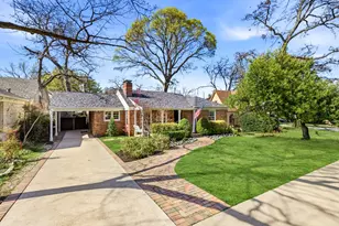 6939 Santa Monica Dr, Dallas, TX 75223 - Photo 37