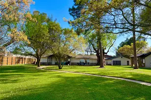 1957 Deer Trail Rd, Possum Kingdom Lake, TX 76449 - Photo 5