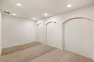 8222 Holly Hock Dr, Arlington, TX 76001 - Photo 29