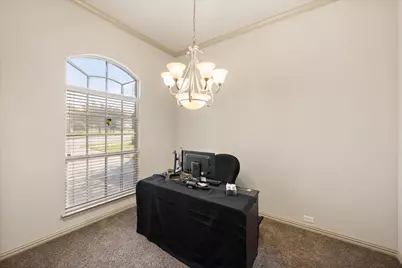 8222 Holly Hock Drive, Arlington, TX 76001 - Photo 15