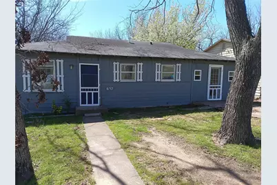 632 E Sears Street, Denison, TX 75021 - Photo 1