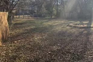 632 E Sears St, Denison, TX 75021 - Photo 13