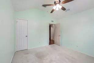 269 E Ridgegate Dr, Garland, TX 75040 - Photo 23