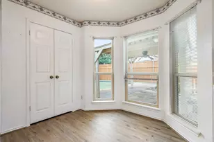 269 E Ridgegate Dr, Garland, TX 75040 - Photo 11