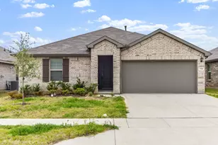 752 Cedarbrook Dr, Fort Worth, TX 76131 - Photo 1