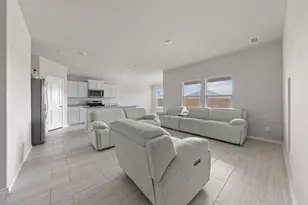 752 Cedarbrook Dr, Fort Worth, TX 76131 - Photo 9