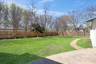 1526 N Lockhart St, Sherman, TX 75092 - Photo 37