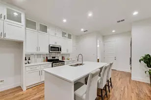 219 W Yarmouth St, Dallas, TX 75208 - Photo 13