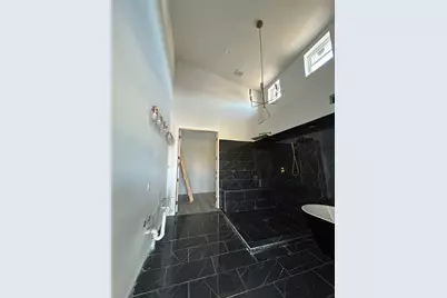 1401 Seegar Street, Dallas, TX 75215 - Photo 9