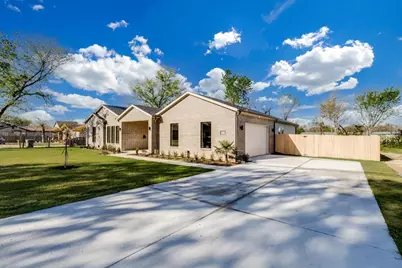 1507 Elk Creek Road, Dallas, TX 75253 - Photo 3