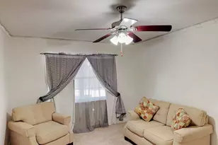 1617 Camara Ct, Grand Prairie, TX 75051 - Photo 19