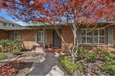 3816 Trailwood Lane, Fort Worth, TX 76109 - Photo 3