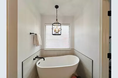 717 Ridgehill Drive, Burleson, TX 76028 - Photo 9