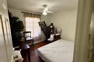 215 E 15th St, Irving, TX 75060 - Photo 15