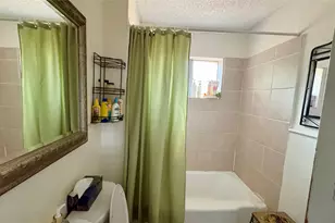215 E 15th St, Irving, TX 75060 - Photo 21