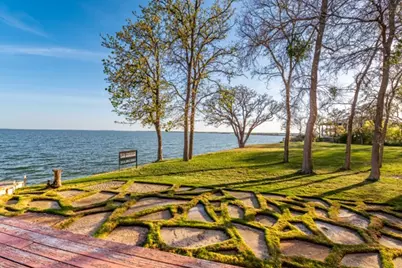 1529 Garza, Lakewood Village, TX 75068 - Photo 13