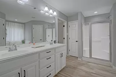 332 Delaware Street, Burleson, TX 76028 - Photo 13