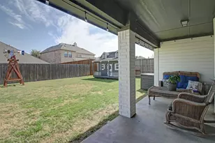 332 Delaware St, Burleson, TX 76028 - Photo 19