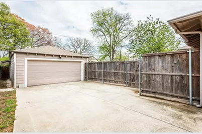 570 Bondstone Drive, Dallas, TX 75218 - Photo 21