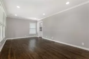 570 Bondstone Dr, Dallas, TX 75218 - Photo 3