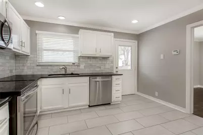 570 Bondstone Drive, Dallas, TX 75218 - Photo 7