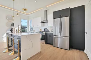 1731 N Fitzhugh Ave, Dallas, TX 75204 - Photo 9