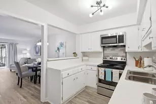 5323 Fleetwood Oaks Ave, Dallas, TX 75235 - Photo 15