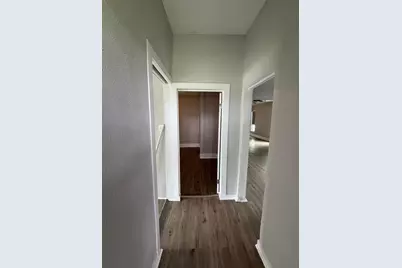 915 NE 1st Street, Mineral Wells, TX 76067 - Photo 3