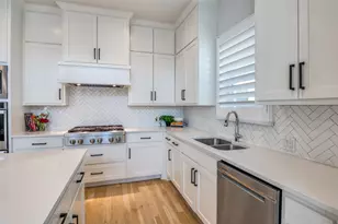 4537 Sir Craig Dr, Carrollton, TX 75010 - Photo 7