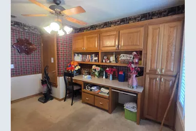 1404 Roanoake Drive, Graham, TX 76450 - Photo 9