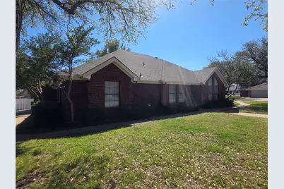 1404 Roanoake Drive, Graham, TX 76450 - Photo 3