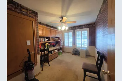 1404 Roanoake Drive, Graham, TX 76450 - Photo 7